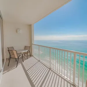 Majestic 1708 West - Tower I, Studio, Sleeps 4, Beachfront Apartment